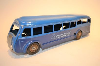 null CIJ coach RENAULT excursions, blue sheet metal, mechanical, 23cm, good cond...