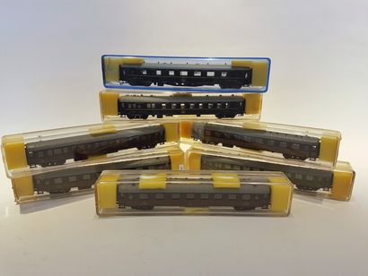 null France TRAIN (8) passenger cars, 4-axis, CIWL and PLM, new in box