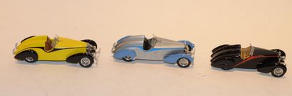 null (3) VROOM, 1 Bugatti Grand Raid de 1934 1er version en résine bleu clair et...