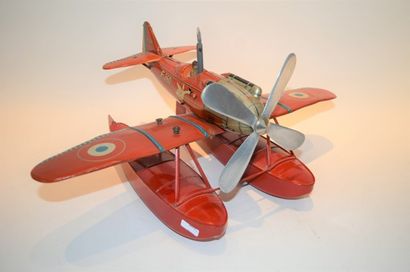 null JEP, very nice seaplane, mechanical, in red lithographed sheet metal, complete...
