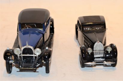 null (2) TACOT, 1 Bugatti type 41 Royale Kellner de 1927 en résine noir et bleu et...