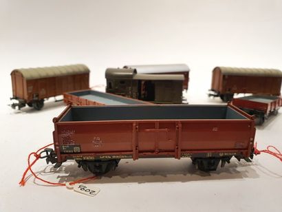 null MÄRKLIN (19) wagons de marchandises divers