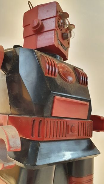 null Louis Marx Toys , U.S.A., "ELECTRIC ROBOT"; 1950's, Black and red plastic robot...