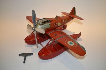 null JEP, very nice seaplane, mechanical, in red lithographed sheet metal, complete...