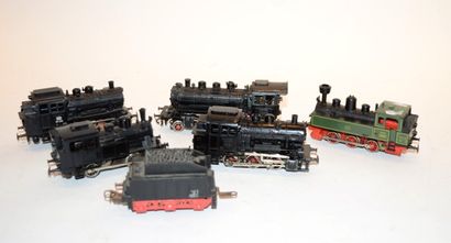 null MÄRKLIN !5) locomotives diverses 

2x 3000 locotender, 3029, locotnder 030 verte,...