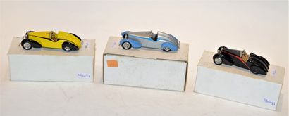 null (3) VROOM, 1 Bugatti Grand Raid de 1934 1er version en résine bleu clair et...