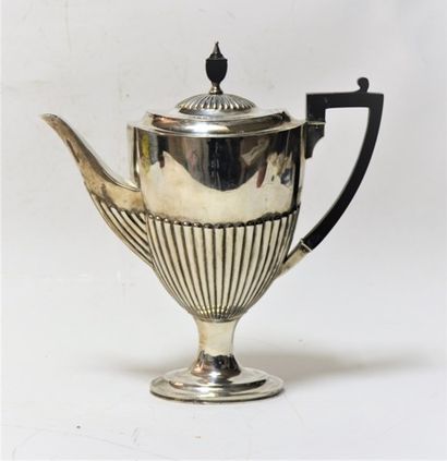 null ENGLISH silver coffee pot, London hallmarks for 1927, Ht. 26.5cm