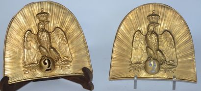 null Replica of two plates of hairy bonnet of the 2nd regiment of grenadiers of the...