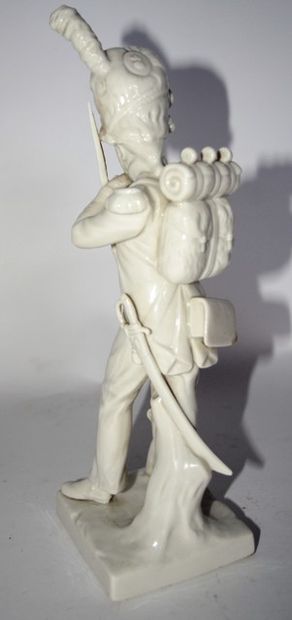 null Statuette of a grunt smoking a pipe in white porcelain, crowned N-mark, height:...
