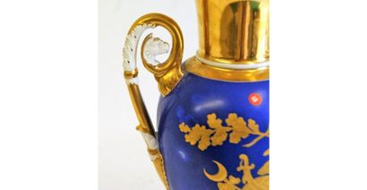 null 
BRUXELLES époque Frédéric Faber début XIXe, , grand vase ovoïde en porcelaine...