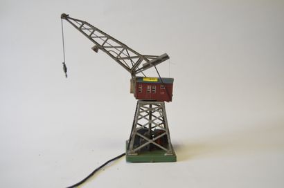 MARKLIN MÄRKLIN 451G, (1949-54) electric swivel crane with lamp, 9x9x26cm, traces...