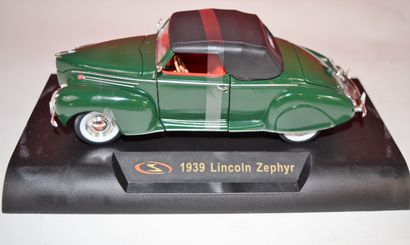 null Signature Models: 2 cars in 1/32 scale, brand new and boxed:

1939 Lincoln Zephyr,...