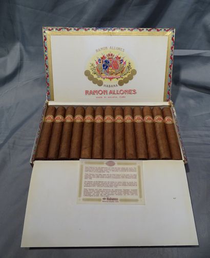 null Collection: cigar RAMON ALLONES, Allones specially selected, 25 cigars, in wooden...