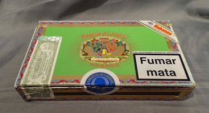null Collection: cigar RAMON ALLONES, SmallClub Coronas 24 cigars, in wooden box
