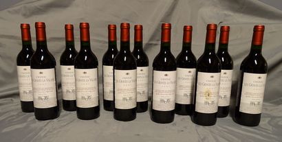 null Wine: (12) Bottles Côtes de Blaye Château les Graves la Valade 2007 A.C put...