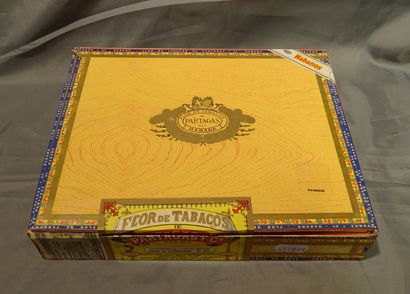 null Collection: PARTAGAS Habana cigars, Lusitanias, 25 cigars, in wooden box