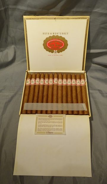 null Collection: HOYO de MONTERREY cigar by José Gener Habana, double coronas, 25...