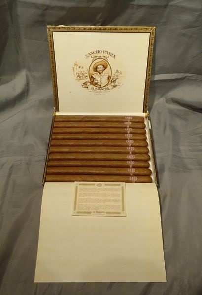 null Collection: cigar SANCHO PANZA, Cuesta y Cia, HABANA, 10 cigars, in wooden ...