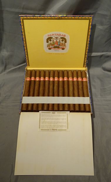 null Collection: PARTAGAS Habana cigars, Lusitanias, 25 cigars, in wooden box