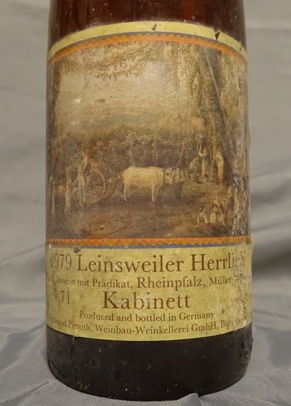 null WINE (10) Rhine white, Leisweiler Herrlich, 70cl, produced and bottled in Germany...