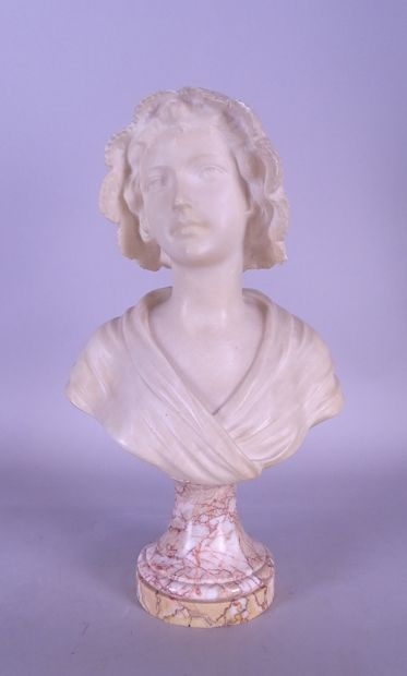 null Alabaster sculpture -Girl's bust- signed (Italian school) end of 19th and beginning...