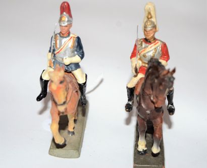 null LINEOL: 1 horse guards

ELASTOLIN: 1 royal horse guards

Very good conditio...