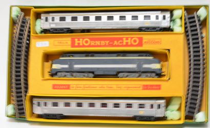 null HORNBY HO France réf 6150 coffret complet comprend : locodiesel SNCF CC 060-DB-5...