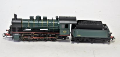 null MÄRKLIN 37553 locomotive belge 040, tender 3 axes, type 81 232 en vert, avec...