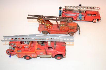 null 3 sheet metal fire engines: 

-MEMO (France): mechanical, with double lift ladder,...