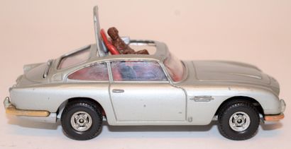 null CORGI: 271, Aston Martin BD 5 grise 007, made in Gt Britain. 1984. Dans sa boite...