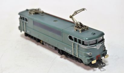 null HORNBY HO France réf 6380, BB from SNCF 16009 in green, 2 one-legged trousers,...