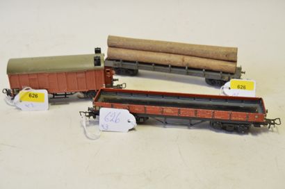 null MÄRKLIN 320S/4 (1954-55) freight car, 2 axles, brown with two end lights on...