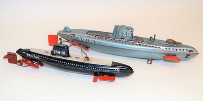 null SKK and SSN (Japan): 2 mechanical "Nautilus" submarines in sheet metal. L: 33...
