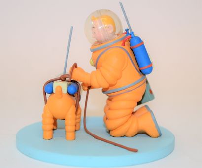 null Editions Hergé/Moulinsart: Tintin and Snowy figurine "We walked on the moon"....