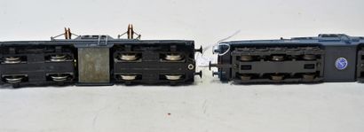 null (2) French power cars, Thionville style, in blue-grey:

- Hornby HO France,...