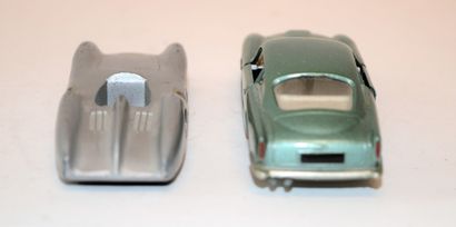 null 4 voitures au 1/43 ème:

-SOLIDO: Aston Martin DB5 Vantage

-DINKY TOYS: Taunus...