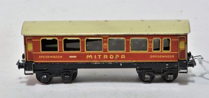 null TRIX MODELL (3) passenger cars, 4 axles, Mitropa, red 2x Speisewagen, 1x schlafwagen(G),...