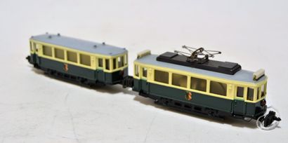 null HAMO tram & trailer : réf T205/2 (1955/67) , engine in cream and green, one...