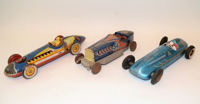 null 3 sheet metal racing cars:

M.L Paris lithographed, No. 54. Length: 26 cm (rust)

Race...