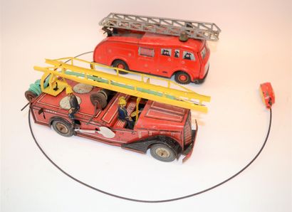 null 2 fire trucks: 

JOUSTRA Vulcain 429, 5-movement mechanism in lithigraphic sheet...
