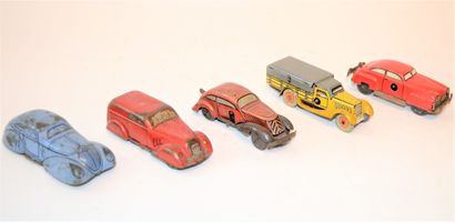 null 5 sheet metal cars, 3 of which are mechanical. L: 9 and 10 cm / 2 and 3 inches....