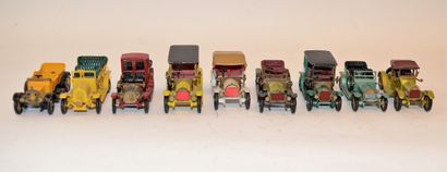 null LESNEY/MATCHBOX: 9 "Models of Yesteryear":

-1910 Bens limousine (incomplète)

-1907...