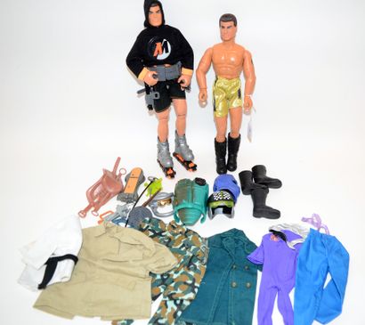 null Set of 2 Action Man with different accessories.