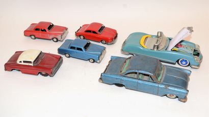 null Lot of 6 friction cars in sheet metal, including 1 Ford Taunus 17M by Bandaï...