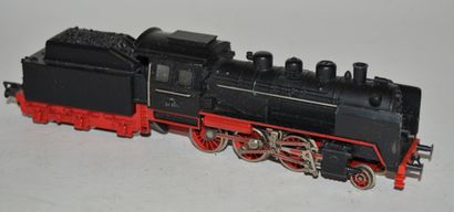 null FLEISCHMANN (2) locomotives 

- locotender 242, DB black n° 65014 (M) - locomotive...