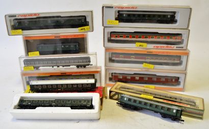 null Varia of "N" cars (12) : 10x ARNOLD RAPIDO of which 9x in box - SCHLICHT one...