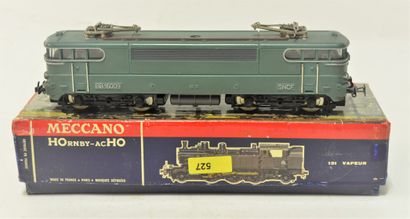 null HORNBY HO France réf 6380, BB de la SNCF 16009 en vert, 2 pantos unijambiste,...