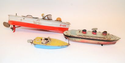 null 2 canoes and 1 liner in sheet metal, including a CKO Kellerman (German US zone)...