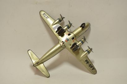 null ARNOLD four-engine Douglas DC 6B, KLM De Vliengende Hollander, silver, mechanical,...