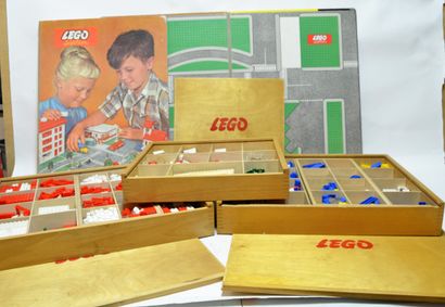 null LEGO: nice set of storage boxes: two large wooden boxes - one smaller - two...